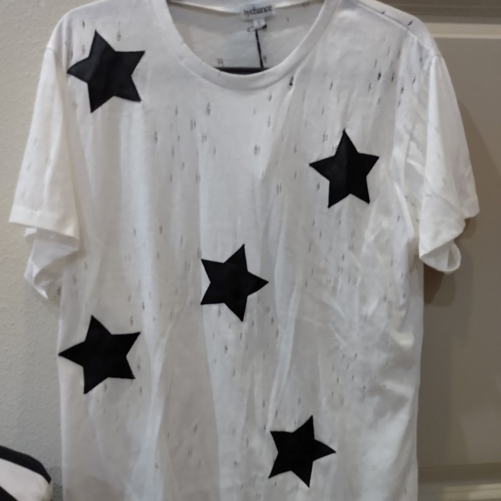 New BYCHANCE shirt size large